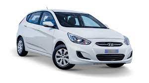 Hyundai Accent — Sedán moderno y económico para un viaje suave. Auto de renta en Cuba con Rentacaresa.